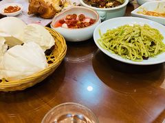 -窄巷子陕菜馆·地道陕西菜(粉巷店)