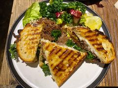 超级牛肉帕尼尼-O'mills Sourdough Bakery&Bistro(永嘉路店)