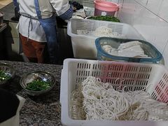 -正宗杨记普洱酸醋米线(总店)