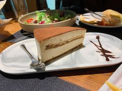 提拉米苏-秀·爱尔兰餐吧(上海路店)