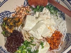 -蜗牛小馆醉乡民谣云南菜(惠新西里店)