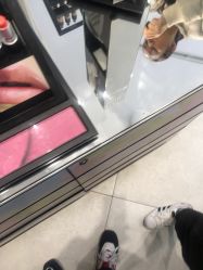 -M·A·C