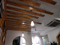 -张大师鸭爪爪特色干锅(南湖店)