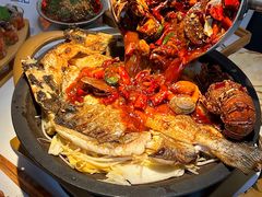 -鸣记脆皮烤鱼·海鲜烤鱼(三八广场店)