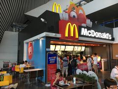 -麦当劳(吴圩机场店)