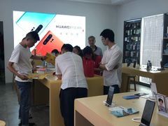 -华为合作店(江汉路悦荟广场)
