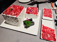 -左庭右院鲜牛肉火锅黑金店(陆家嘴中心店)