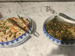 -东巴婆婆云南鱼豆花火锅(大东门店)