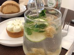 咸柠檬气泡水-Ten Olives甜点