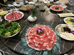 -秦宝雪花牛肉养生火锅(大兴九臻店)