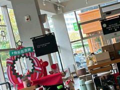 -星巴克(北京西站5号候车室)