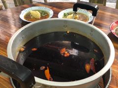 -咏勝锑锅麻辣烫(净居寺路总店)