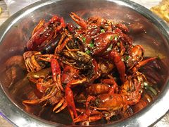 -巴厘龙虾·榜首油焖大虾(音乐学院·沿江酒馆店)