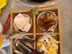 -阿婆情腊排骨火锅(金虹路店)