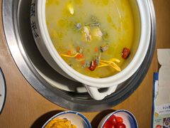-菌彩云南野生菌火锅(万达广场店)
