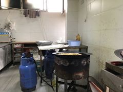 大堂-胖子锅贴(双阳路111弄店)