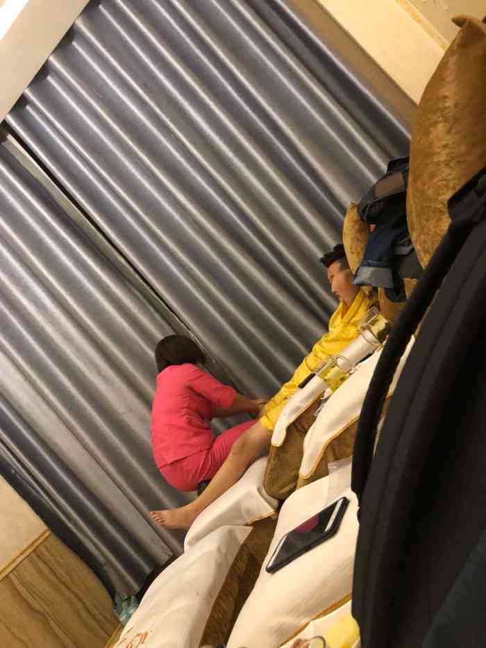 1人赞 2015年7月7日 美团网友 打分 环境不错,技师服务的可能算海石湾