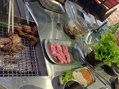 -马路牙子烧烤音乐酒馆(望京店)