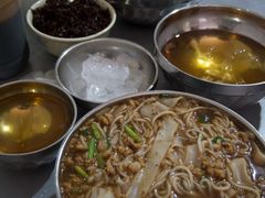 -正宗杨记普洱酸醋米线(总店)