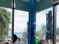 靠窗位-锦里海景海鲜餐厅.三亚老字号(亚龙湾中心广场店)