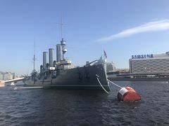 -阿芙乐尔号巡洋舰