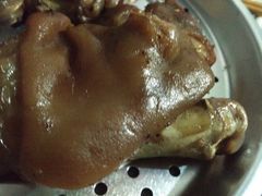 猪蹄-震九州熟食(凯旋路店)