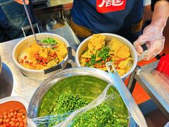 -丽丽三鲜螺蛳粉(田林路店)