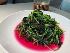 清炒红苋菜-悦融琥珀·京鲁菜·海味珍品(西单店)
