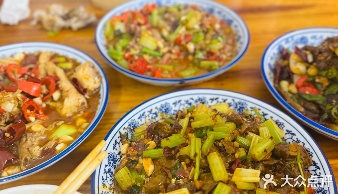 地道小碗辣炒面尝鲜