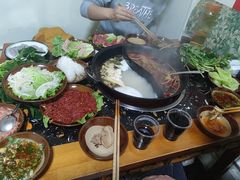-重庆故事姊妹老火锅(财经学院店)