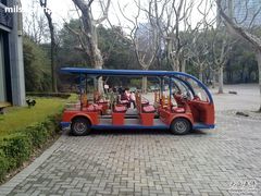 接送的电瓶车-御花园·粤菜·海鲜火锅(中山公园店)