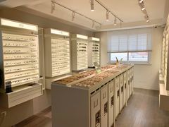 -目艮眼镜SHOWROOM(品牌集合店)