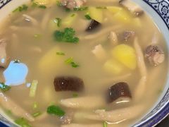 莜面鱼鱼羊肉汤-真食净香居·内蒙烧麦(亚运村店)