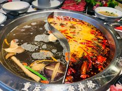 -井格重庆火锅(友谊路新业广场店)