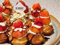 草莓忌廉华夫饼-BE BRIGHT KITCHEN(正佳广场店)