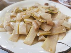 -银峰农庄·特色烧鸡·鲜无花果浸鸡