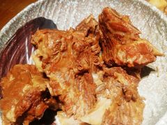 特色大铁锅烀腔骨-95号酱骨·一块豆腐(展春园西路店)