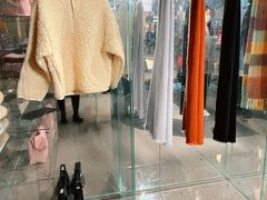 -Acne Studios(芮欧百货店)