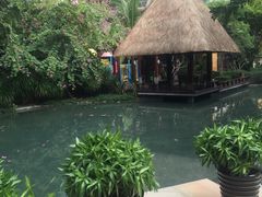 -三亚湾海居铂尔曼度假酒店