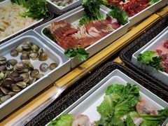 -尚品海鲜肥牛自助火锅(湖明店)
