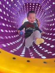 -奈尔宝·儿童乐园·亲子餐厅(华采天地店)