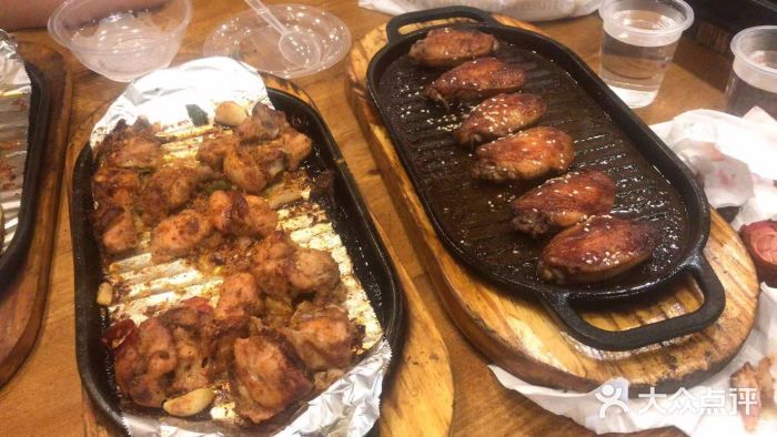 老东镇啤酒屋海鲜加工·蒸汽海鲜·海鲜烧烤(台东店)图片