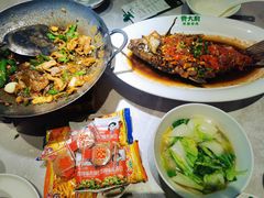 -费大厨辣椒炒肉(黄兴中心广场店)