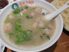 -老天桥酱肉烧饼夹肘子(天桥店)