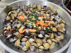 河虾蒸黄沙蚬-石岐乳鸽村(南海第三分店)