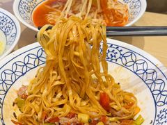 -李与白包子铺(桐梓林店)