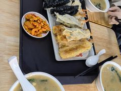 -一品鲜鱼锅贴(人民一路店)