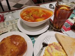 -香港新发烧腊茶餐厅(万象店)