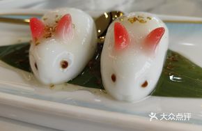 Little White Rabbit