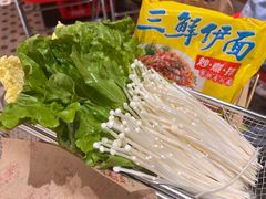 -沙胆彪炭炉牛杂煲(上海日月光广场店)